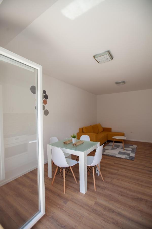 Apartmani Grubac Τρέμπινιε Εξωτερικό φωτογραφία