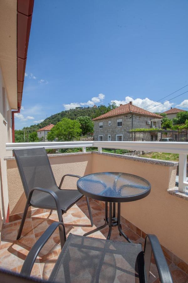 Apartmani Grubac Τρέμπινιε Εξωτερικό φωτογραφία